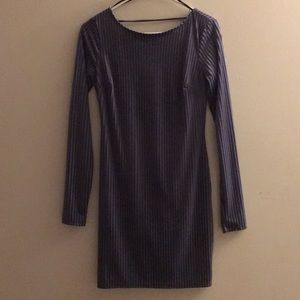 Forever 21 long sleeve Dress, never worn.